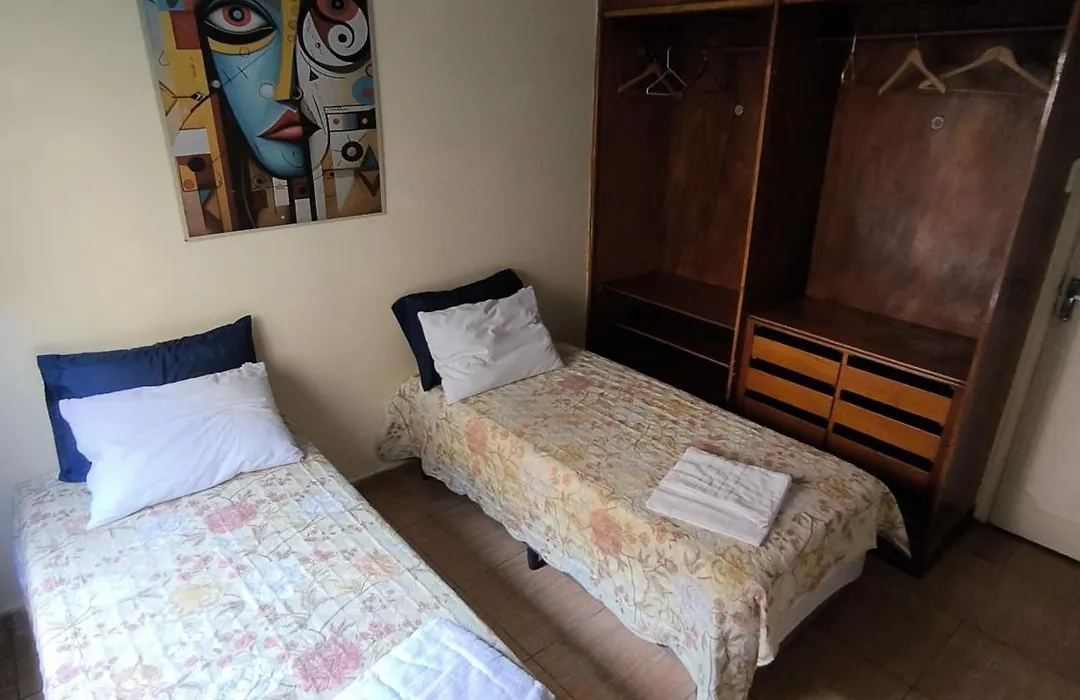 Estadia Ideal em Copacabana com Conforto e Excelente Custo-Benefício-1